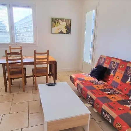 Chaleureux F4 Proche Centre, Parking, Balcon... Montpellier